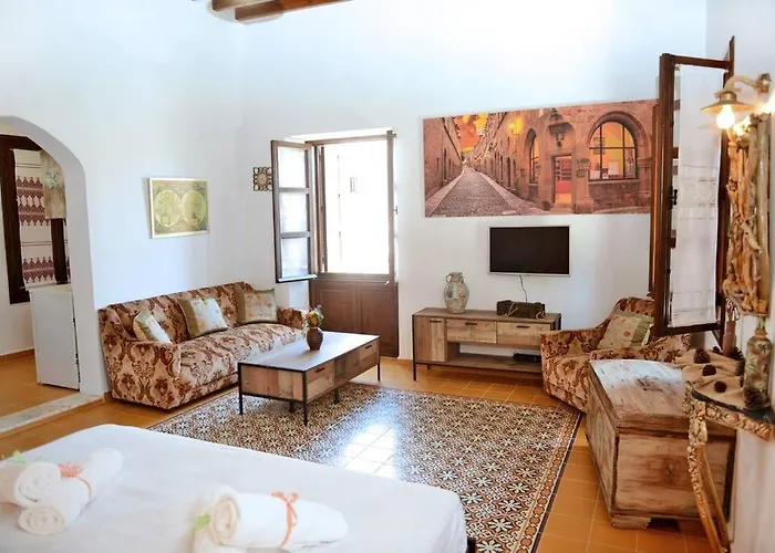 Meandros Suite In Old Town